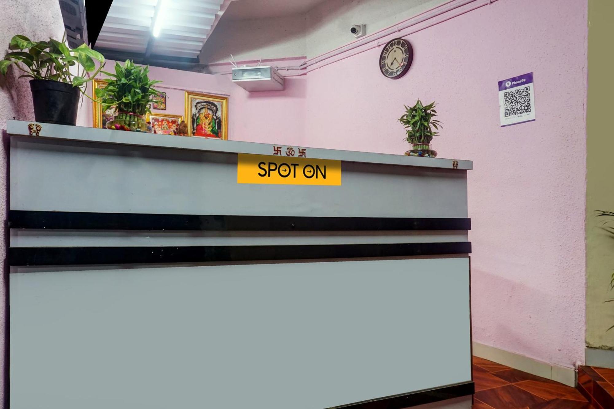 Spot On Samadhan Lodge Poona Buitenkant foto
